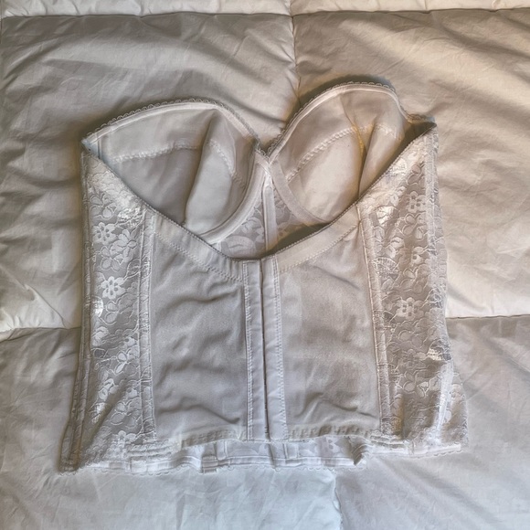 vintage white corset (strapless) - Picture 3 of 4